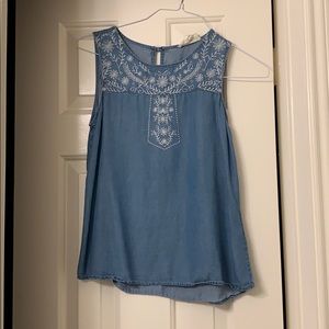 Light Denim Flower Sleeveless Shirt